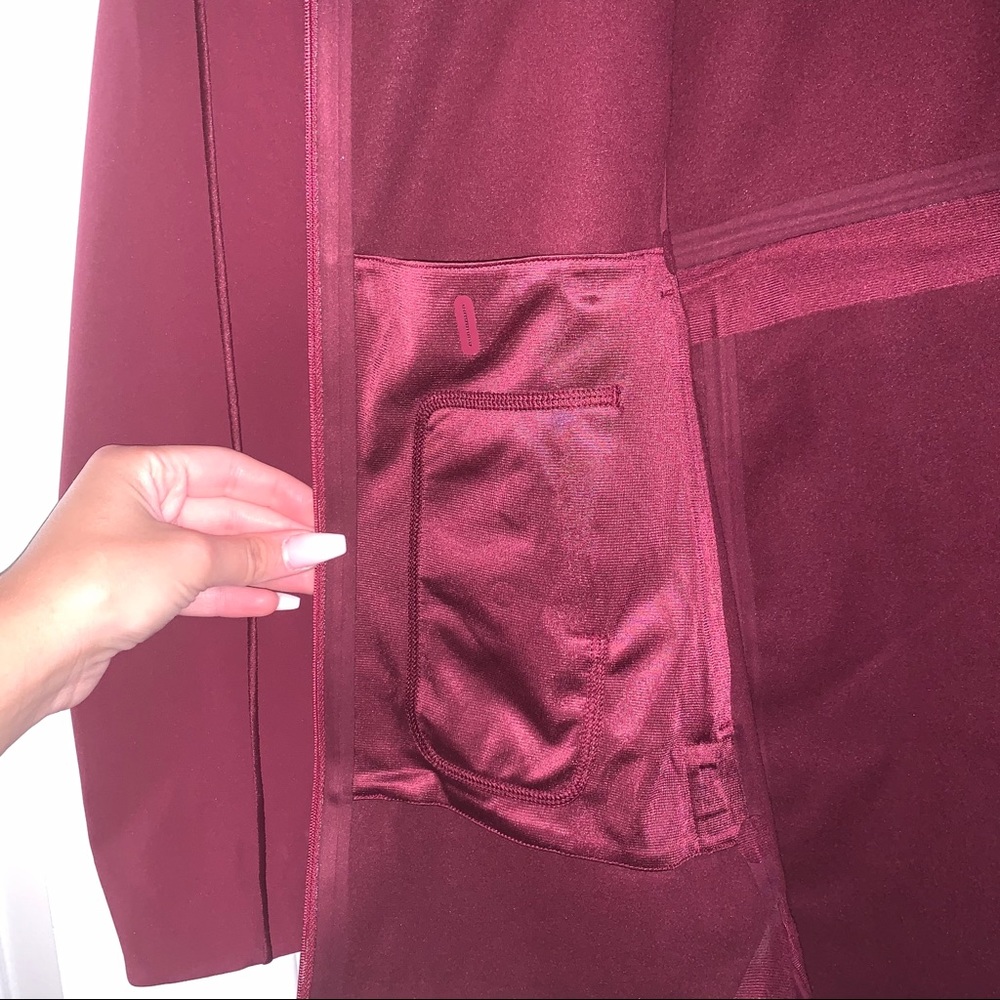Lululemon Jacket - Picture 9 of 9
